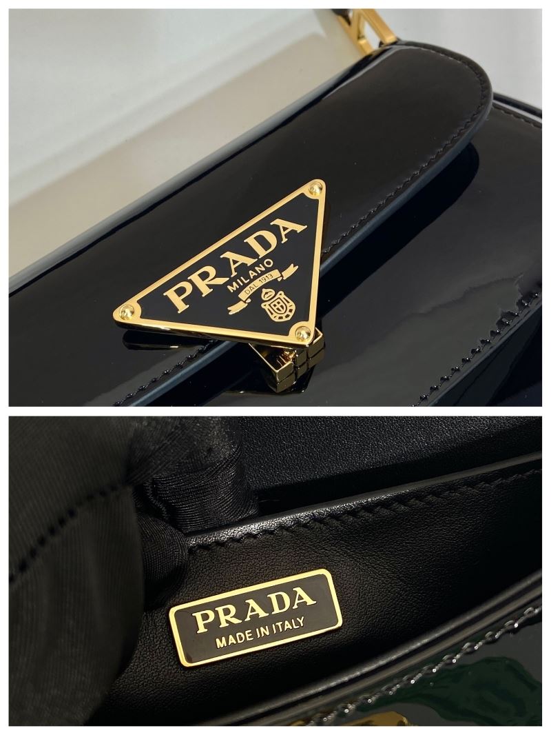 Pra*a cleo bags